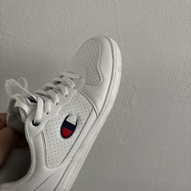 Champion sneaker