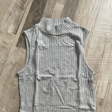 Débardeur crop top col roulé 