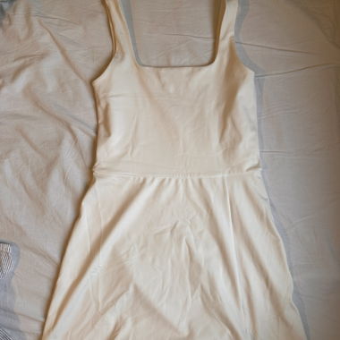 Robe courte de tennis blanche H&M Move Sports