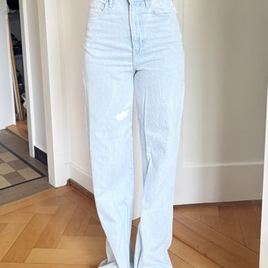 Hellblaues Loose-Fit-Jeans