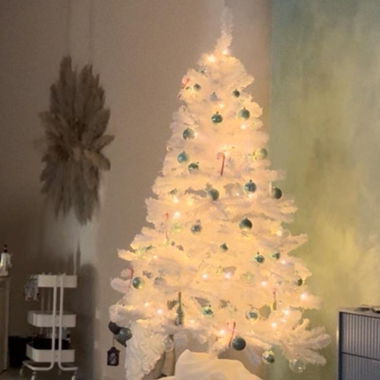 Weisser Weihnachtsbaum