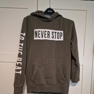 Kapuzenpulli 