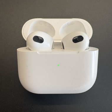 Apple AirPods 3.