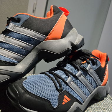 Chaussures Adidas Terrex