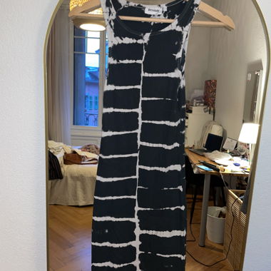 Robe ajustée XS Weekday
