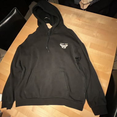Black Pullover, Yourturn