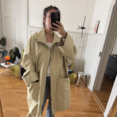 Oversized 90ies coat in beige
