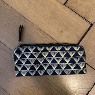 Pochette zippée à motifs