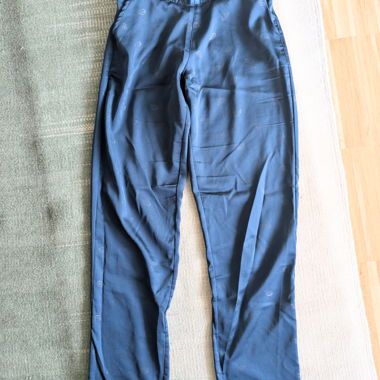 Blaue Pyjamahosen-Socken mit Muster