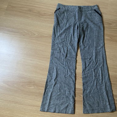 Hose mit Seide und Spitze