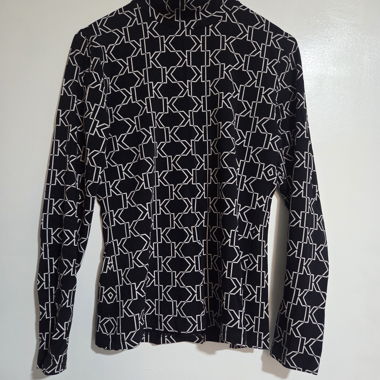 Maglia a maniche lunghe in vendita