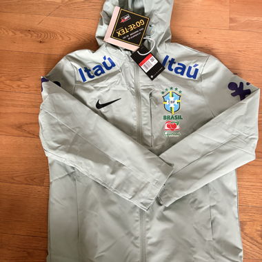 Nike Brasilien Regenjacke