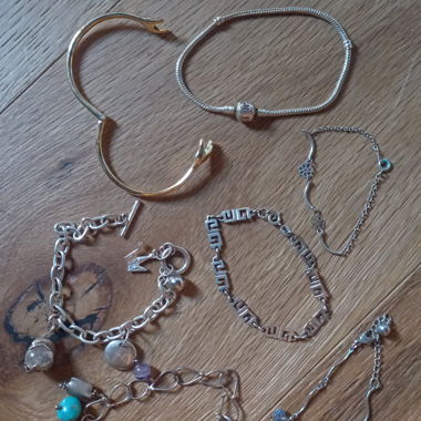 Lotto bracciali e cavigliere