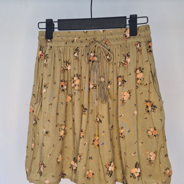 Jupe kaki-fleurs
