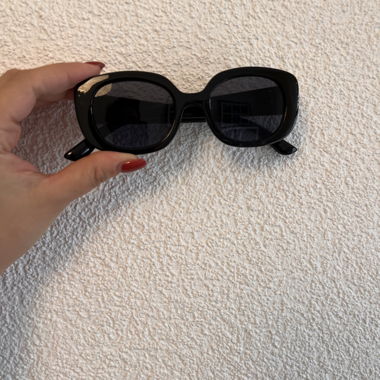 Lunettes de soleil- noir 