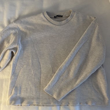 beige ZARA sweater
