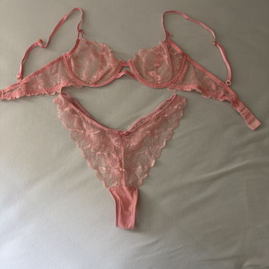 Rosa Dessous Set in Spitze
