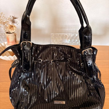 Black patent-effect tote Ascott & Co striped bi-material