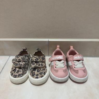 2x H&M toddler sneakers EU 18/19