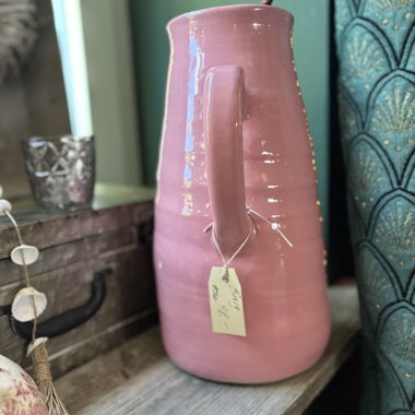 Pichet en céramique rose