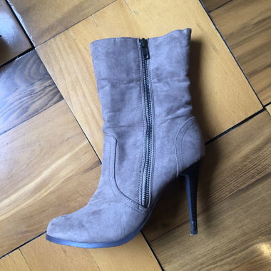 Stiefel taupe gefüttert