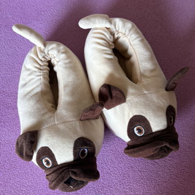 Pantofole cane in peluche