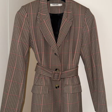 Blazer cintré vintage Naf Naf avec ceinture