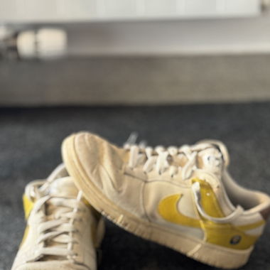 Nike Dunk Low LX Banane