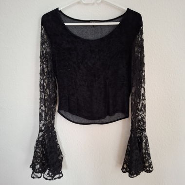 Velvety bat sleeve top