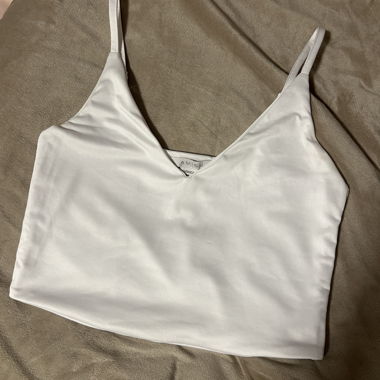 White crop top size M