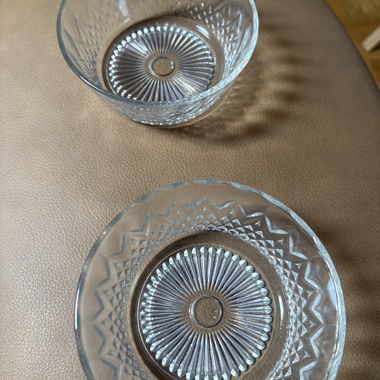 Glass Bowls Set (2-Piece)