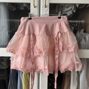 Gonna mini in tulle rosa a strati
