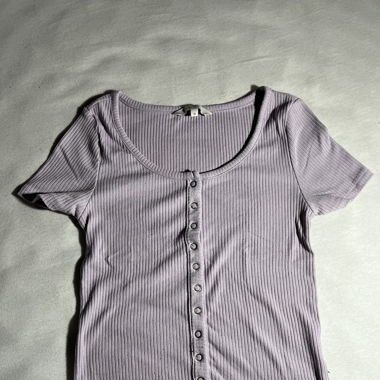 T-shirt violet à pression 