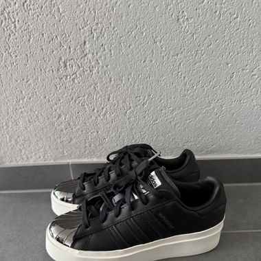 Adidas Sneaker