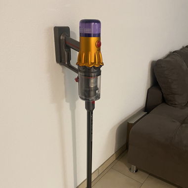 Dyson V12 slim