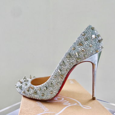 Escarpins LOUBOUTIN 