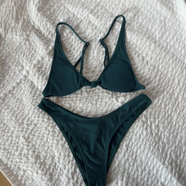 Set bikini verde scuro