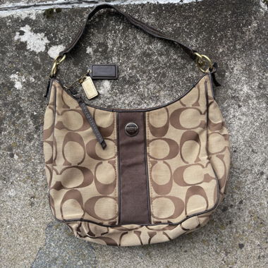 Borsa hobo Coach con monogramma