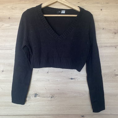 Black Cropped Sweater