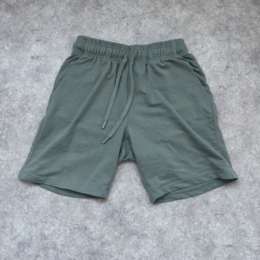 Grüne Shorts mit Kordelzug