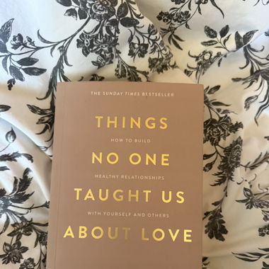 Buch: Things no one taught us about love 
