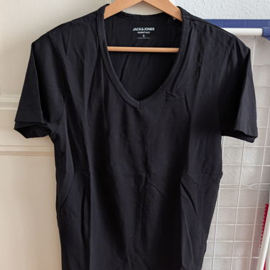 Jack & Jones - Black T-Shirt S V-neck