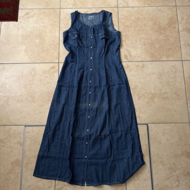 Teddy’s sleeveless denim midi dress size 38