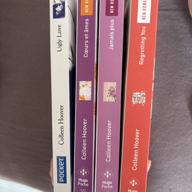Set de 4 romans sentimentaux de Colleen Hoover