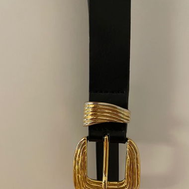 Ledergürtel Schwarz mit goldener Schnalle 