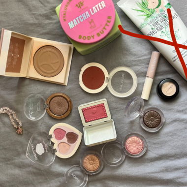Makeup lot with blush and eyeshadow