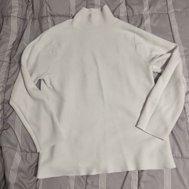 Sehr schöner weisser Pullover 