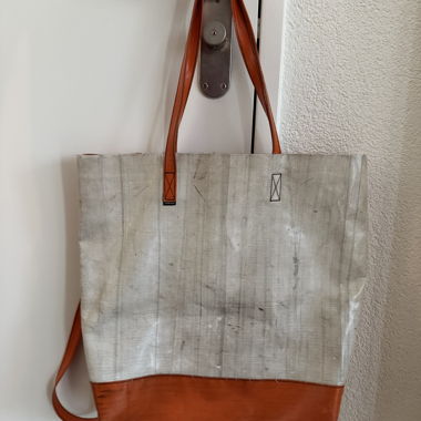 Freitag borsa Julien arancione/bianco