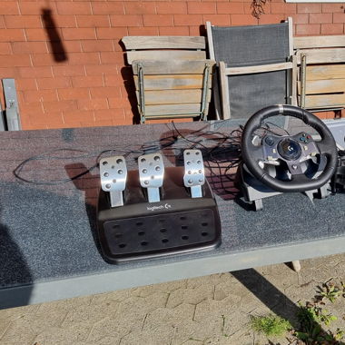 Logitech G920 Lenkrad inkl. Pedale und Schalthebel