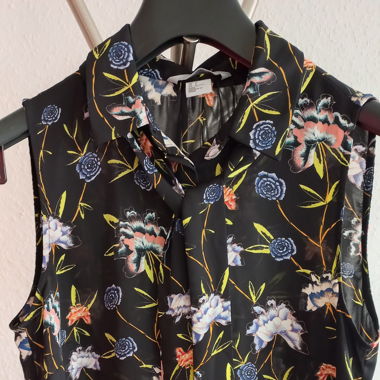 Nice Flower Blouse - H&M